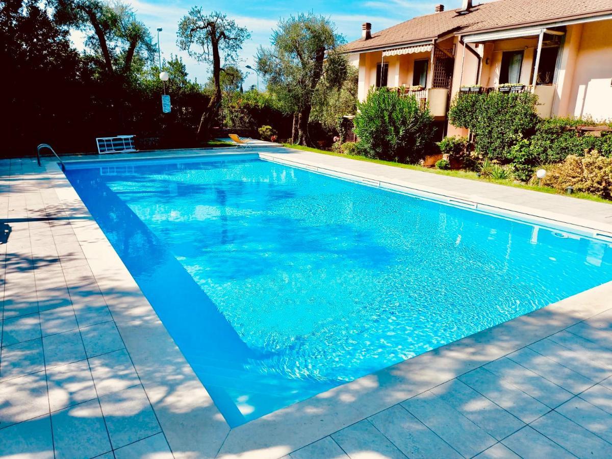 Residenza Riviera Degli Olivi Torri Del Benaco Exterior foto