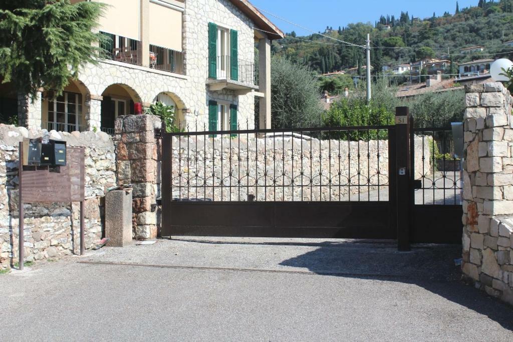 Residenza Riviera Degli Olivi Torri Del Benaco Exterior foto