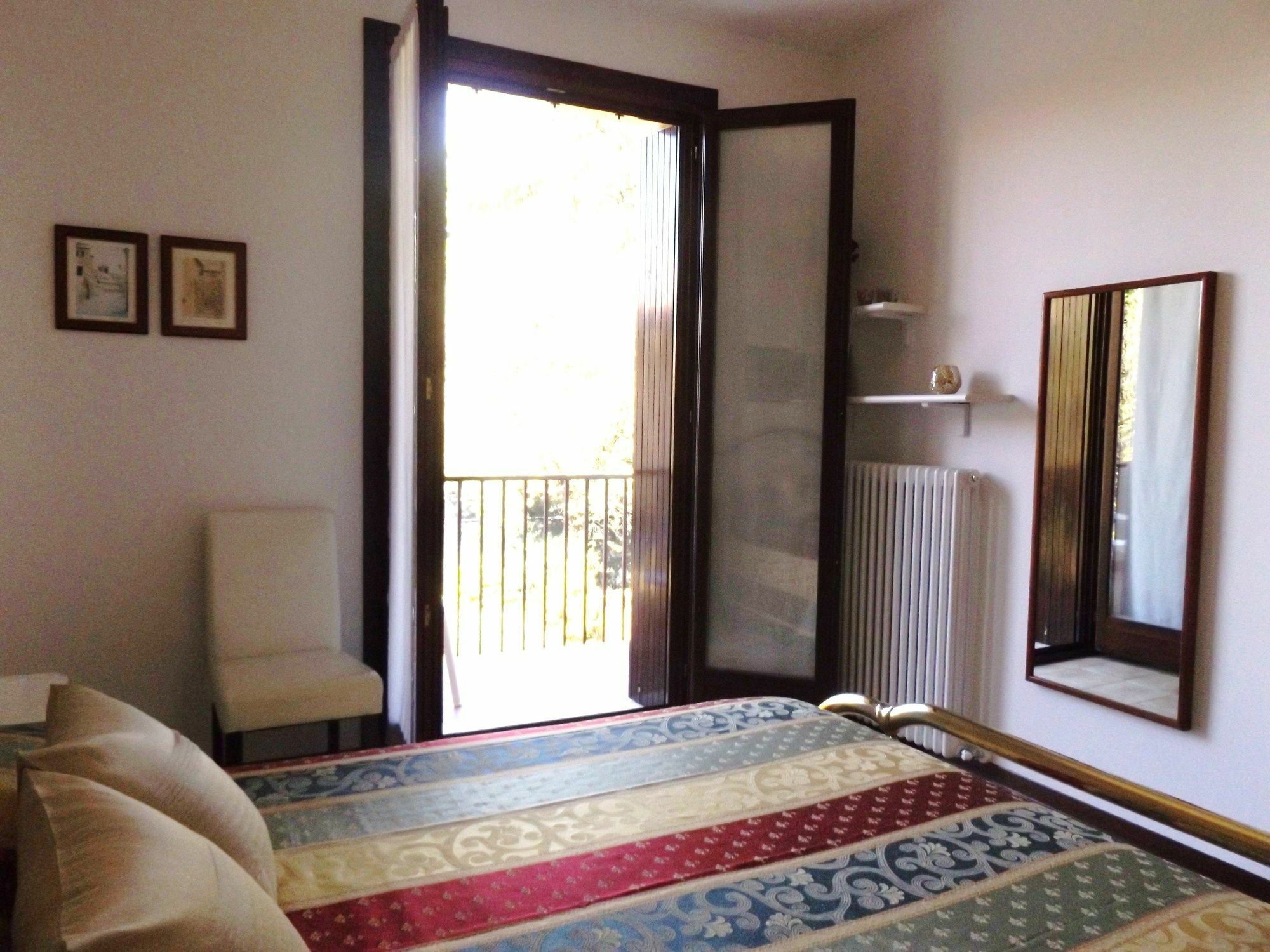 Residenza Riviera Degli Olivi Torri Del Benaco Exterior foto
